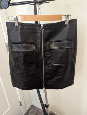 Fashion On Earth Leather Skirt w/Zipper