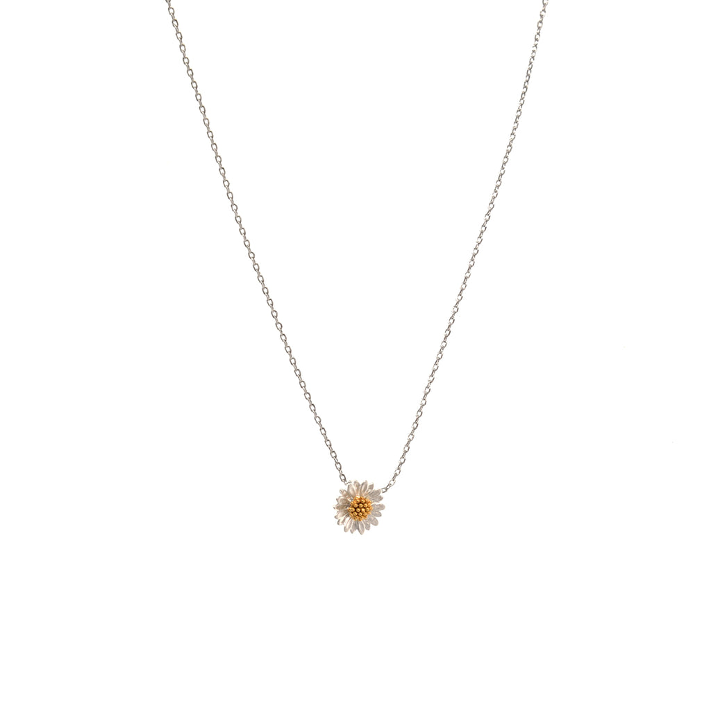 Silver Daisy Necklace